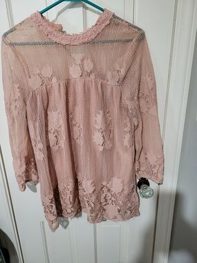 Miss Chievous Dusty Pink Lace Peasant Blouse